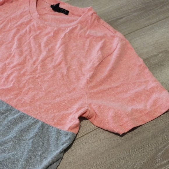 Colorblock Coral Pink and Gray T-Shirt - Picture 6 of 10